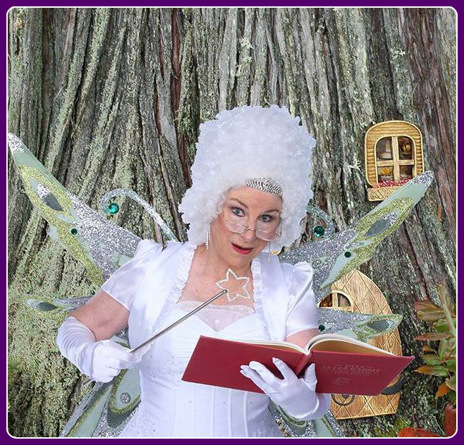 House_Fairy_next_to_tree-001.jpg